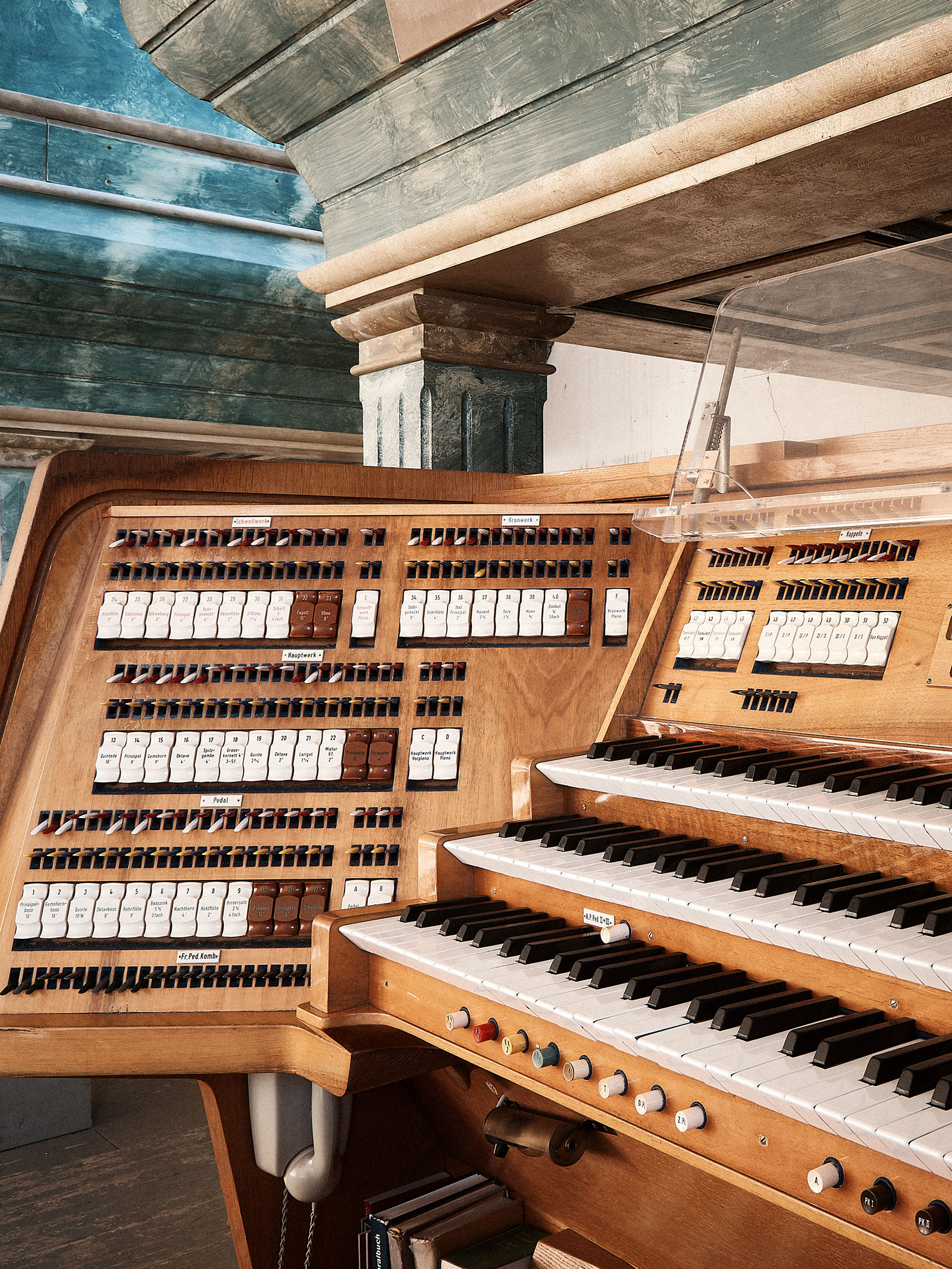 Detailaufnahme der Schlosskirchen-Orgel während der Renovierung, Friedrichshafen 2018